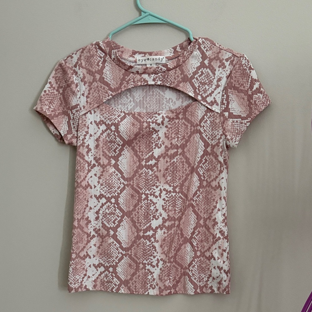 Eye Candy Mauve Snake Print Short Sleeve Top - Picture 1 of 5